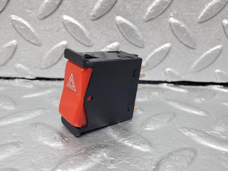 45664 Mercedes-Benz W126 420SE Hazard Warning Light Switch 0008209010