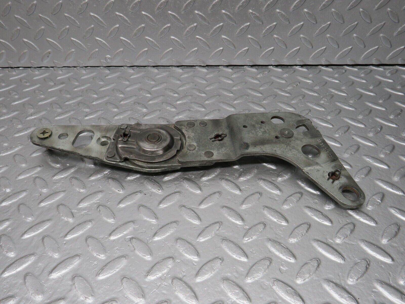 40016 Mercedes-Benz R107 350SL Front Left Seat Hinge 0009109586