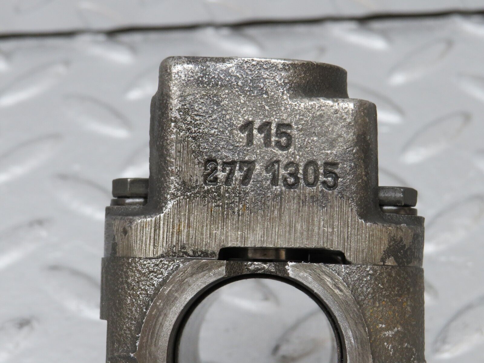 36431 Mercedes-Benz R107 450SL Automatic Gearbox Governor 1092700074 1152771305