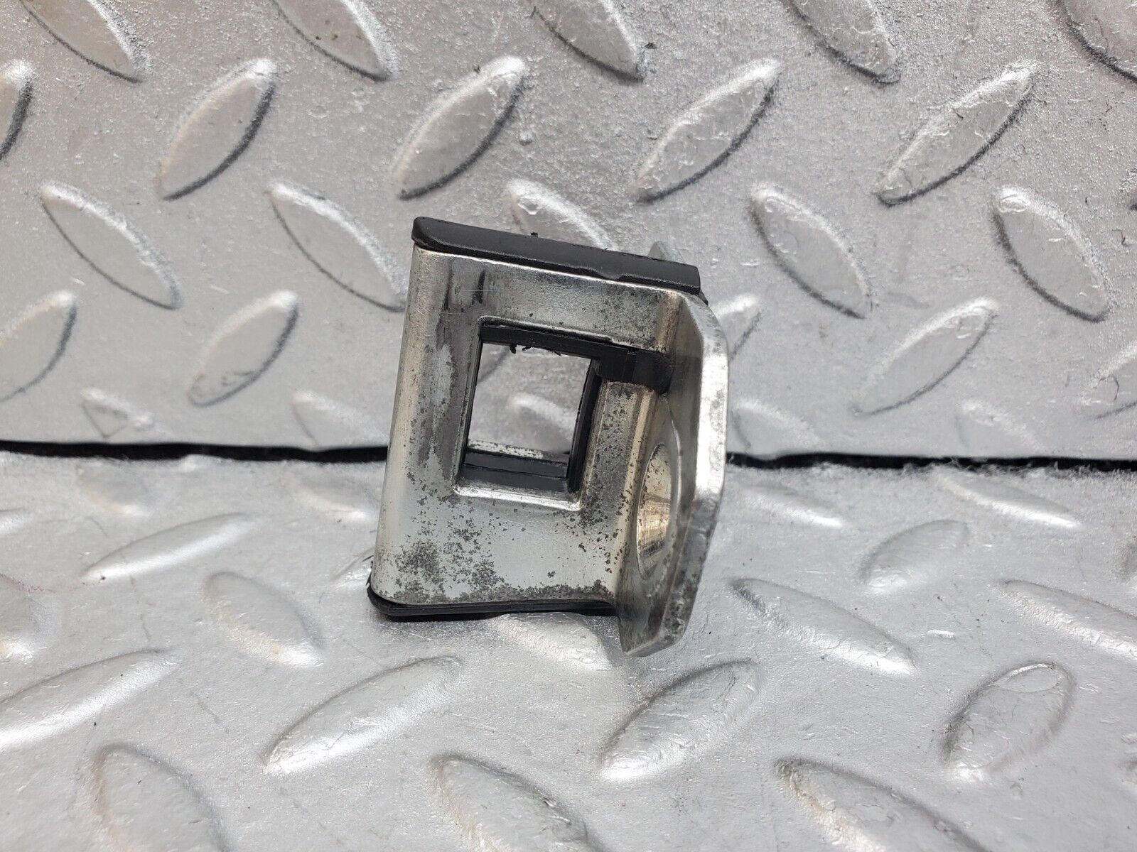 44789 Mercedes-Benz W124 220E Door Lock Latch