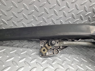 W124 Cabriolet windscreen wiper mechanism linkage used OEM