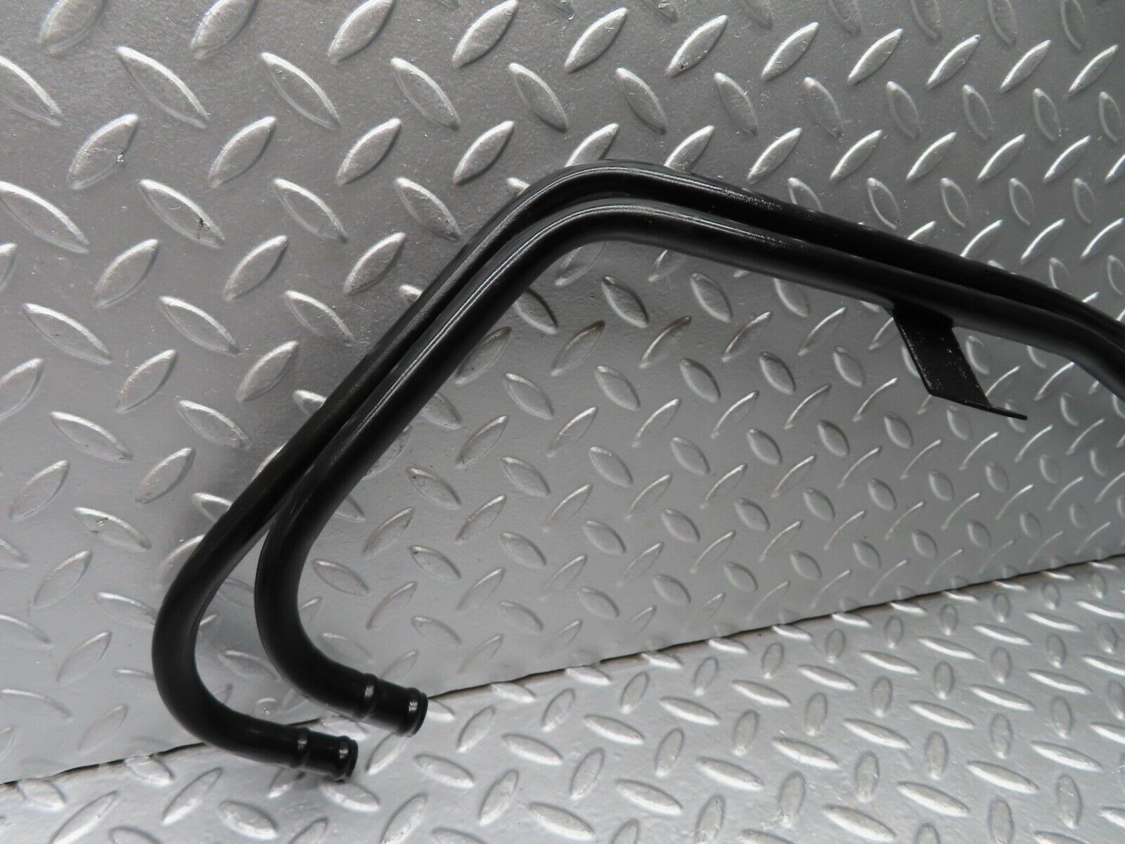 20710 Mercedes-Benz R107 450SL Power Steering Oil Cooling Pipe