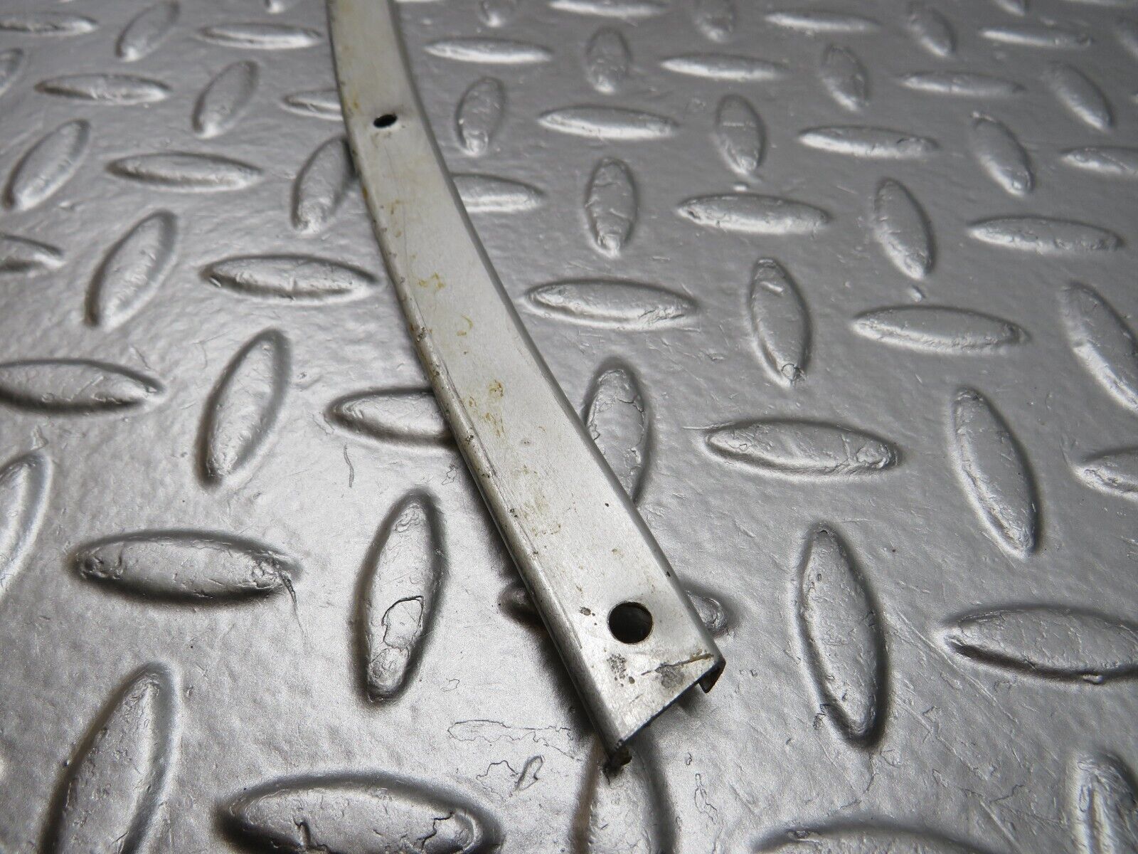 40150 Mercedes-Benz R107 350SL Hardtop Interior Roof Chrome