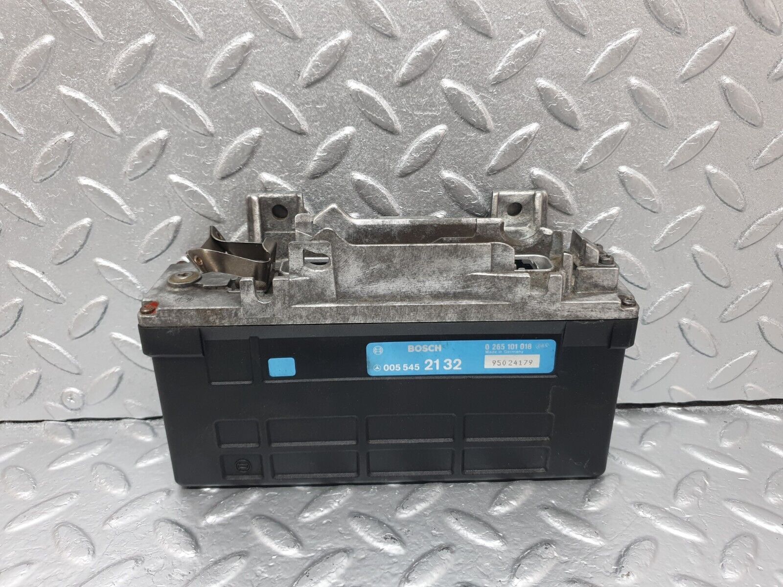 42858 Mercedes-Benz W201 190 2.0L ABS Control Unit Bosch 0055452132 0265101018