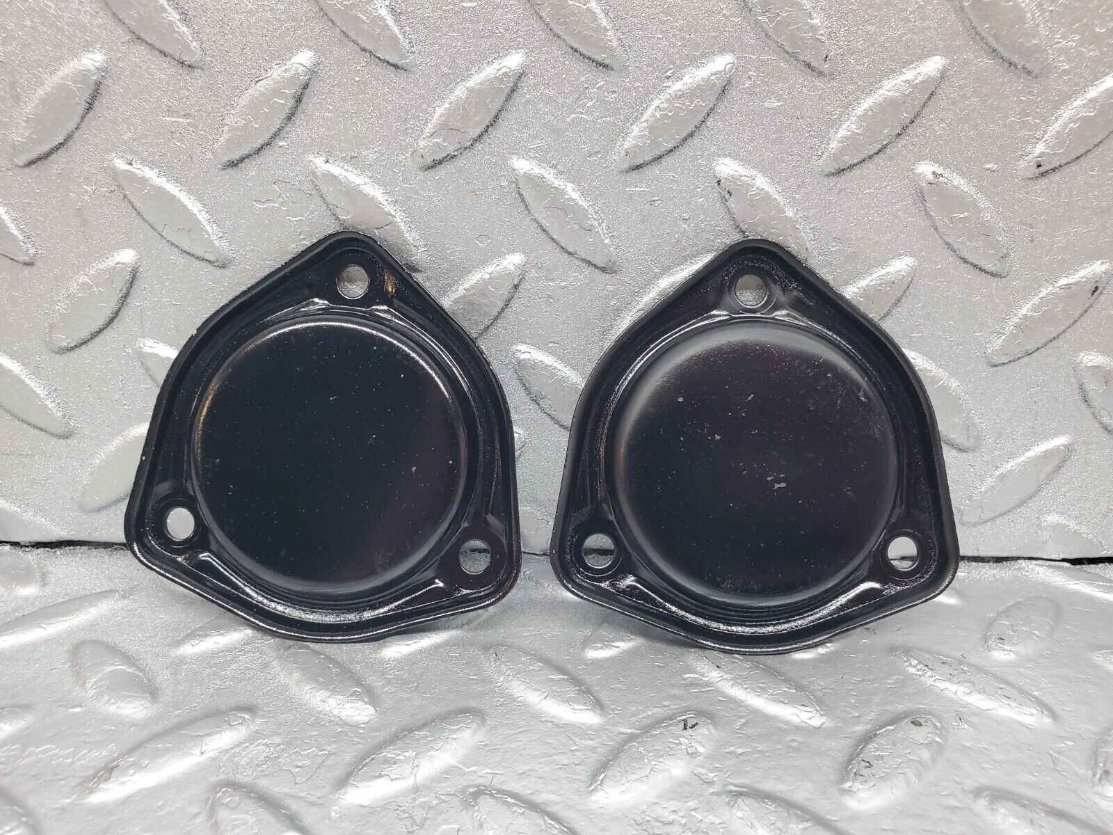 45469 Mercedes-Benz 280E M110.988 Camshaft Access Cover Plate