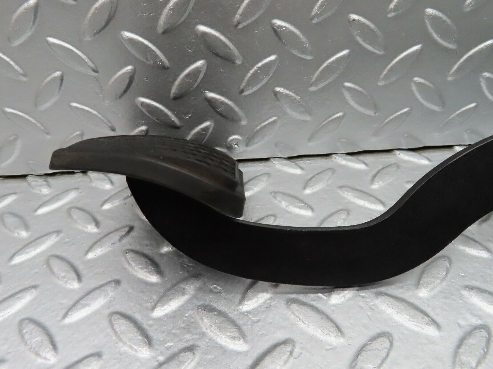 20622 Mercedes-Benz R107 450SL Brake Pedal