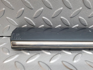 41805 Mercedes-Benz W202 C200 Front Left Door Centre Moulding Trim 2026909362