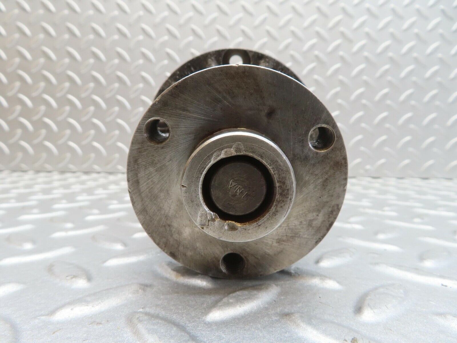 13777 Mercedes-Benz R107 450SL Water Pump 1152010010