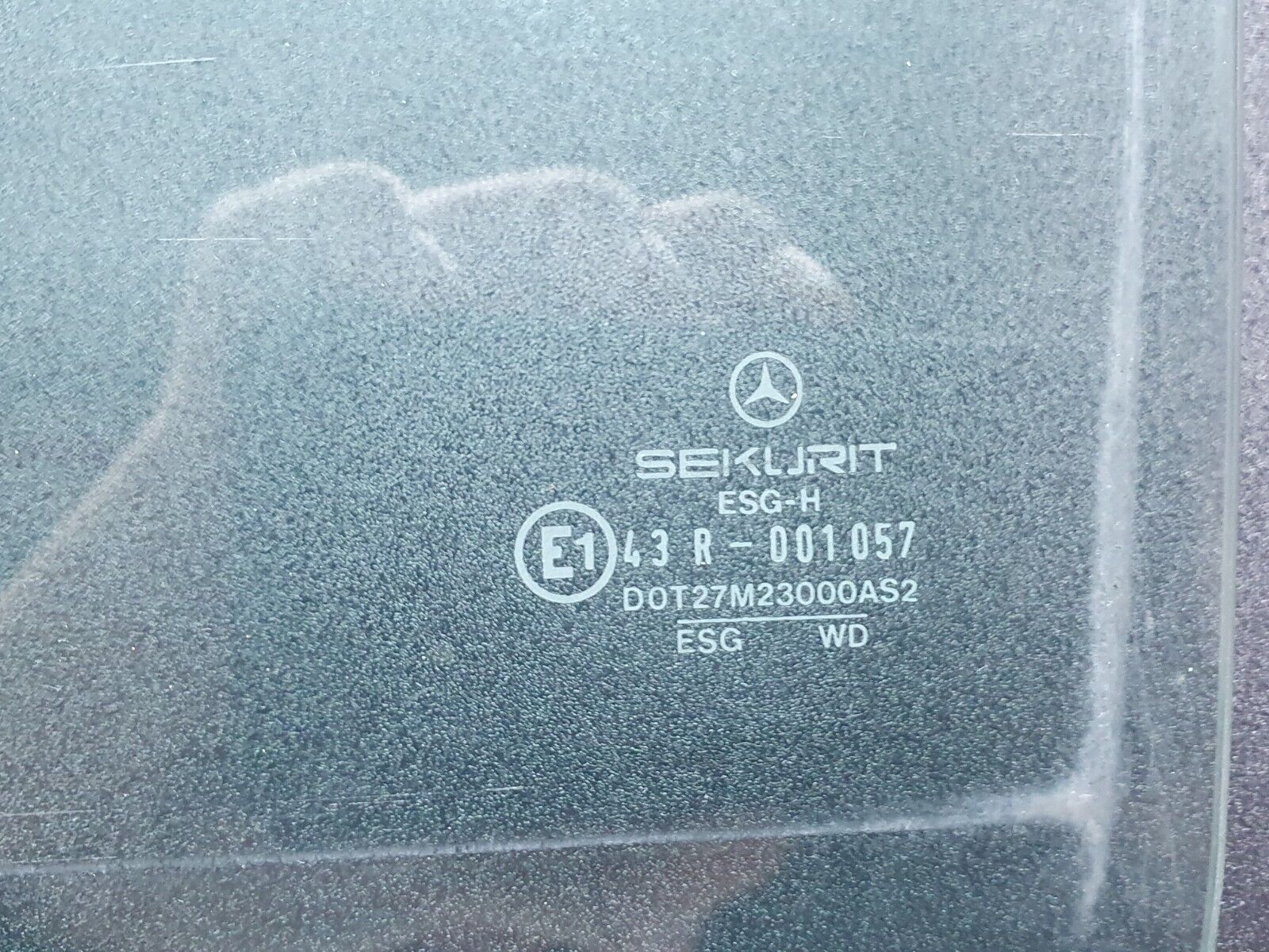 42817 Mercedes-Benz W201 190 2.0L Rear Left Door Window Glass