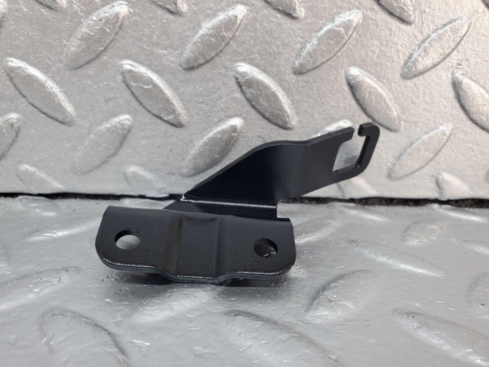 45238 Mercedes-Benz R129 300SL Coupe Accelerator Cable Bracket Holder