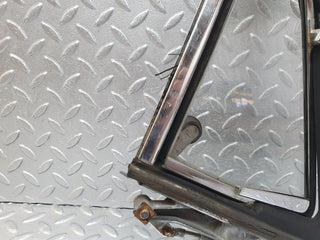 43225 Mercedes-Benz W108 280SE Front Right Quarter Window