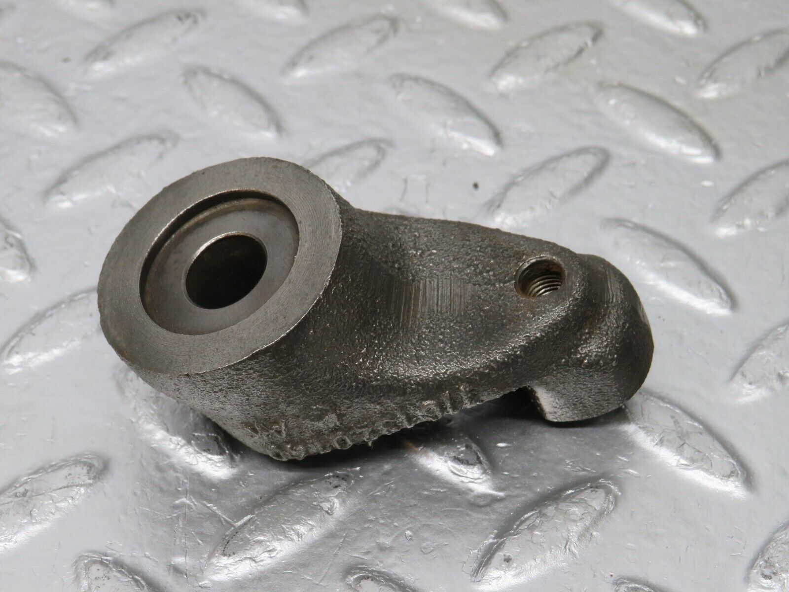 32975 Mercedes-Benz C107 R107 Air Conditioning Compressor Holder 1161320140