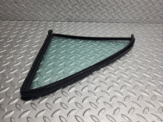 W123 rear right quarter window glass used OEM
