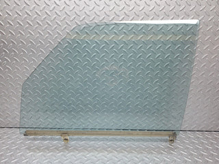 44365 Mercedes-Benz W123 280E Front Left Door Window Glass