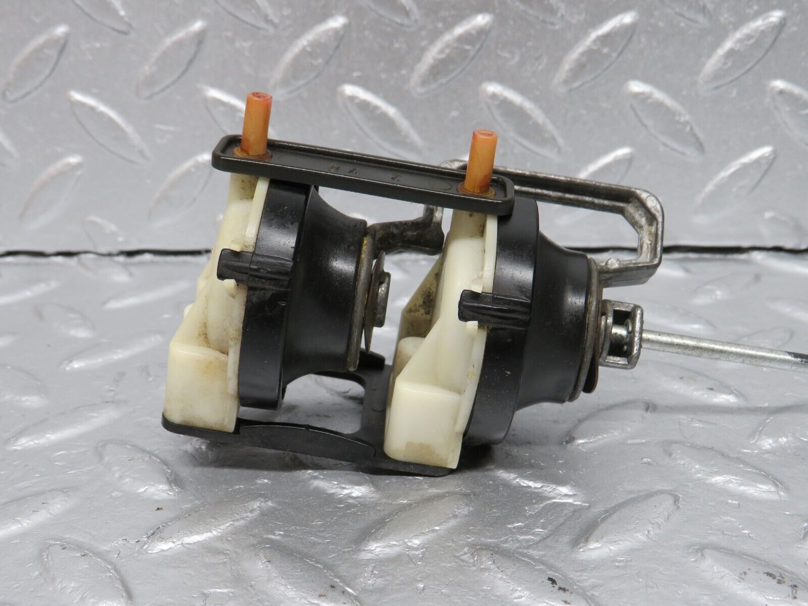 39999 Mercedes-Benz R107 350SL Seat Vacuum Actuator