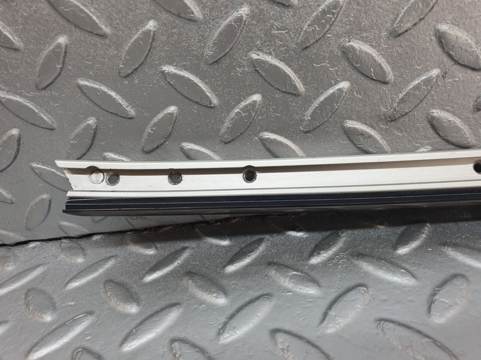 42450 Mercedes-Benz R129 320SL Coupe A Pillar Chrome Trim Cover Left