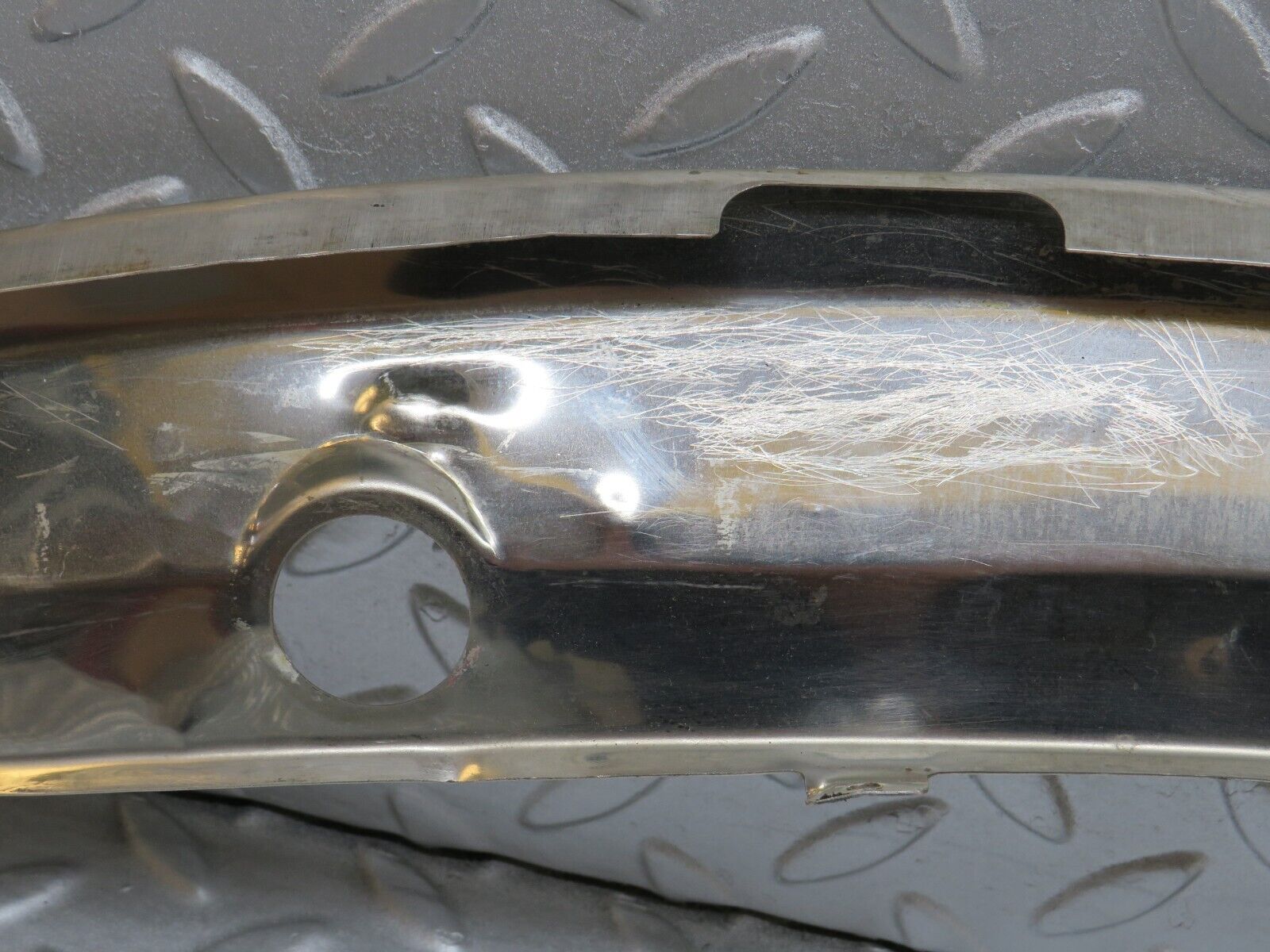 35625 Mercedes-Benz R107 280SL Windscreen Top Chrome Trim
