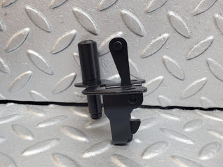 W124 bonnet lock latch used OEM