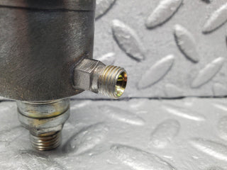 W201 Baby Benz fuel pressure regulator used OEM
