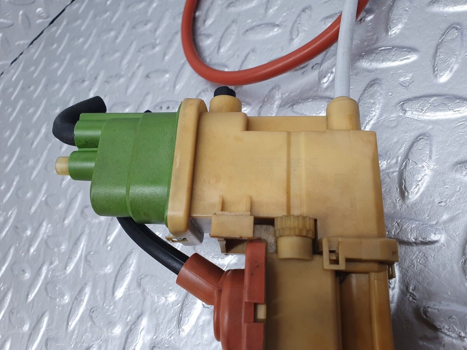 42579 Mercedes-Benz R129 320SL Coupe Automatic Gearbox Kickdown Cable 1242701673