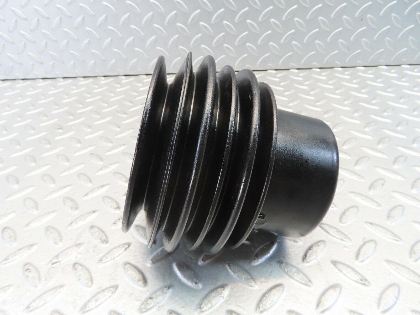 11056 Mercedes-Benz R107 W116 Crankshaft Pulley