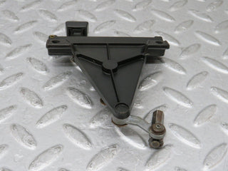 R107 SL air vent control lever centre used OEM