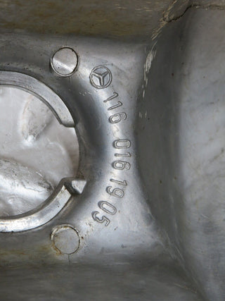 R107 SLC cylinder head valve cover right side used OEM
