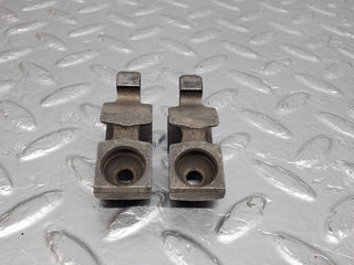 W123 valve rocker arm with retaining spring used OEM