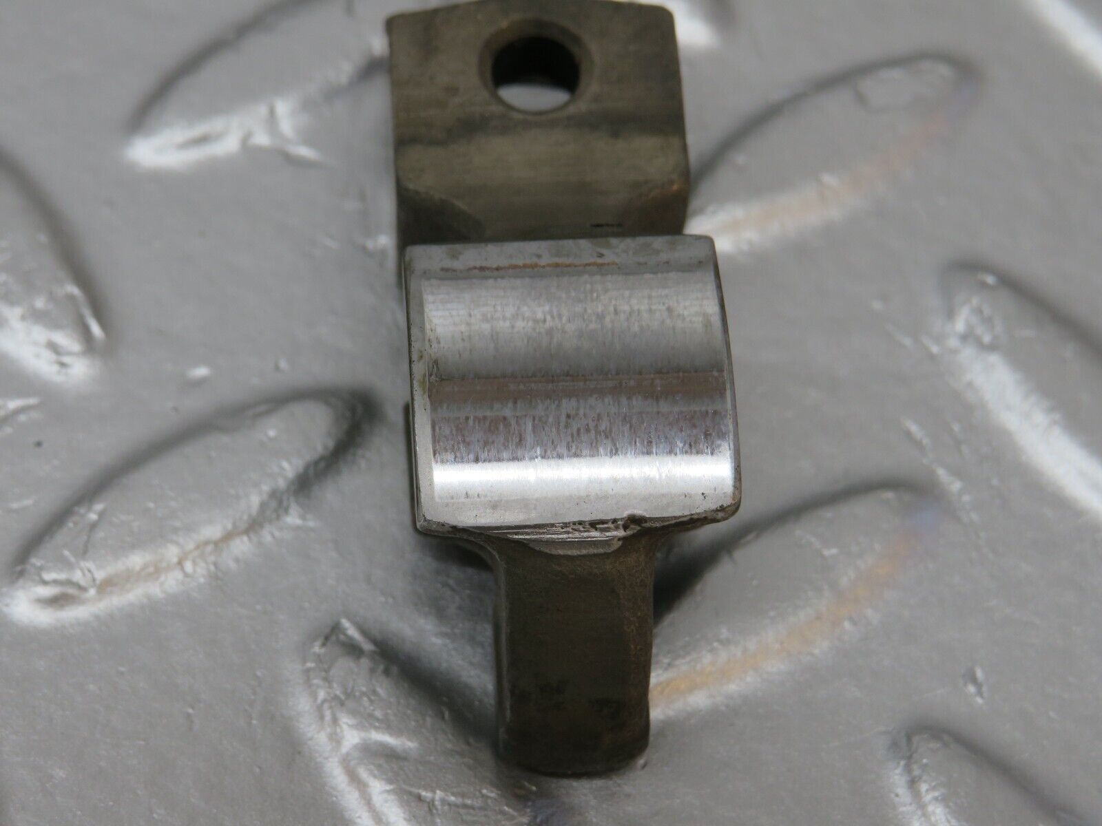 40045 Mercedes-Benz R107 350SL Rocker Arm With Valve Tappet