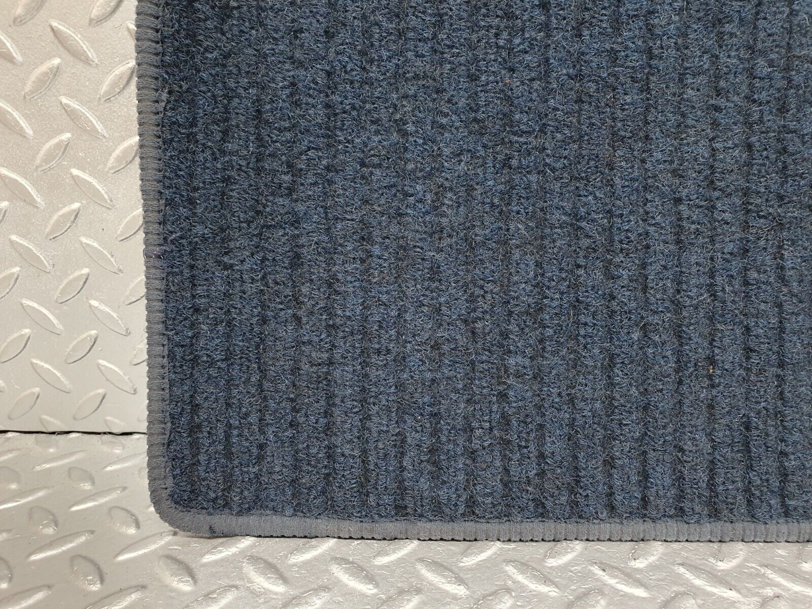 42669 Mercedes-Benz W201 190 2.0L Rear Right Floor Mat Blue