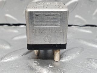 41643 Mercedes-Benz W124 200E Multi Purpose Relay 0015420219