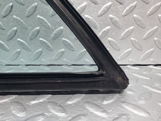 45804 Mercedes-Benz W126 420SE Rear Right Quarter Window Glass 1267350224