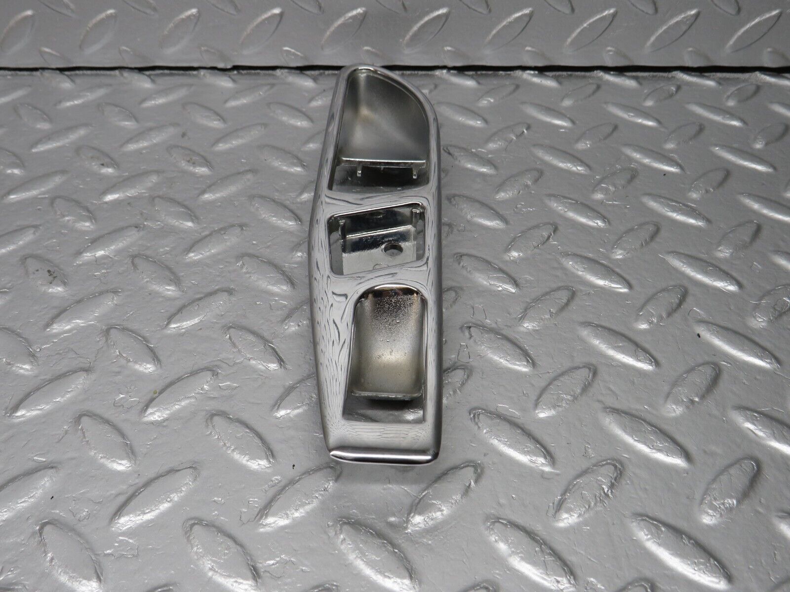 40009 Mercedes-Benz R107 350SL Interior Door Handle Chrome Surround Right