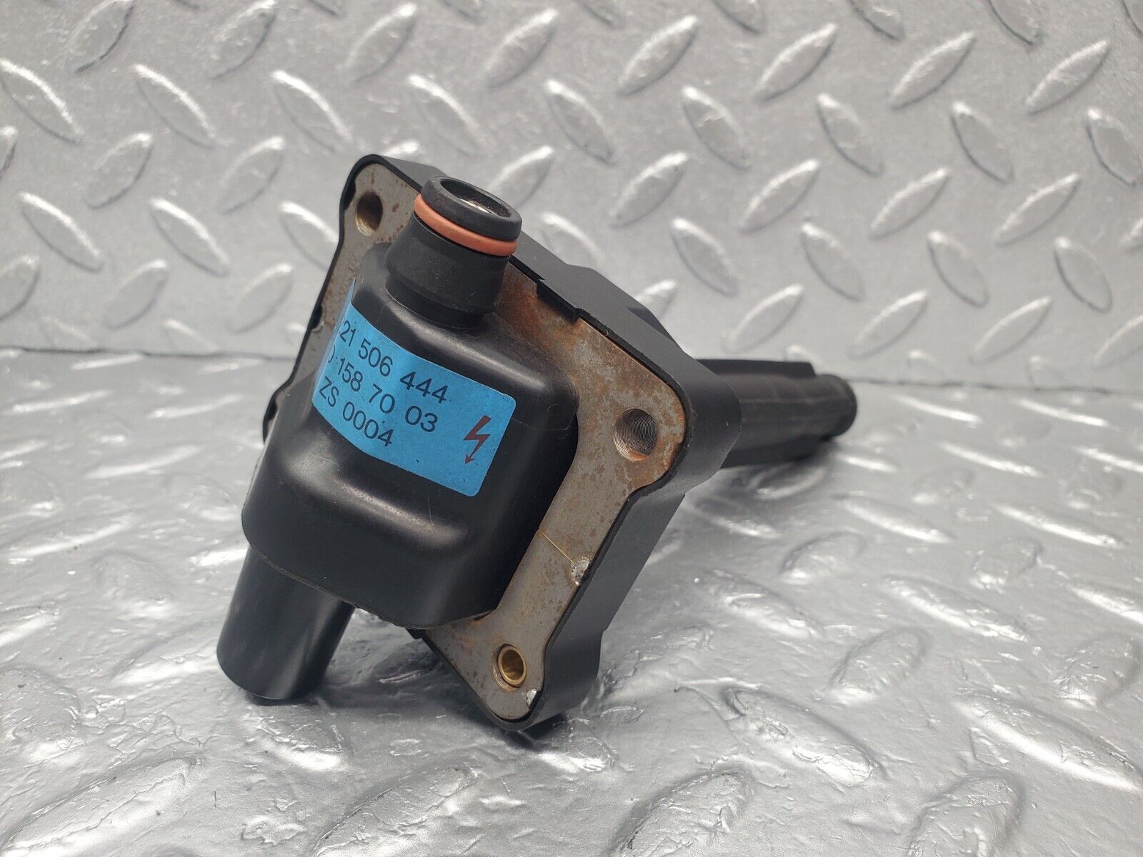 46199 Mercedes-Benz W124 280E Ignition Bosch 0001587003 0221506444 0001593642