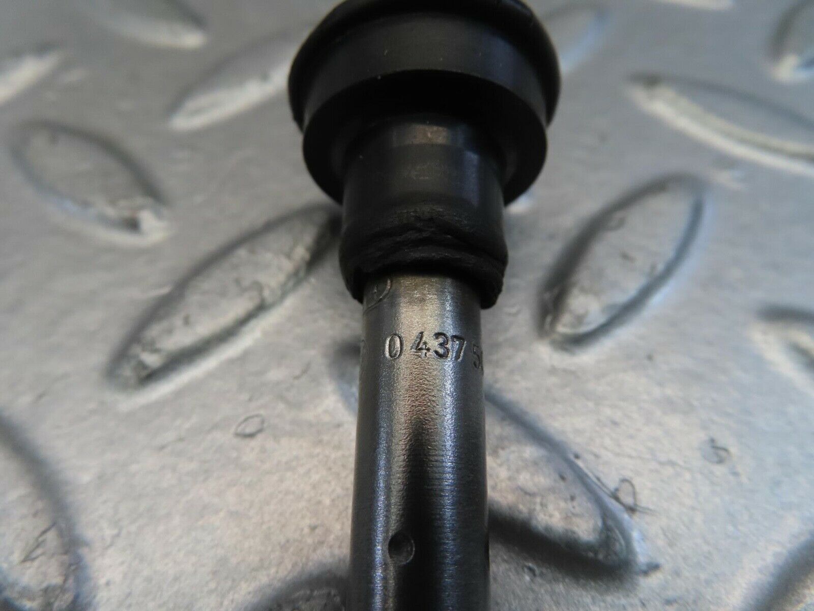 11036 Mercedes-Benz R107 W116 Fuel Injector Bosch 0437502010