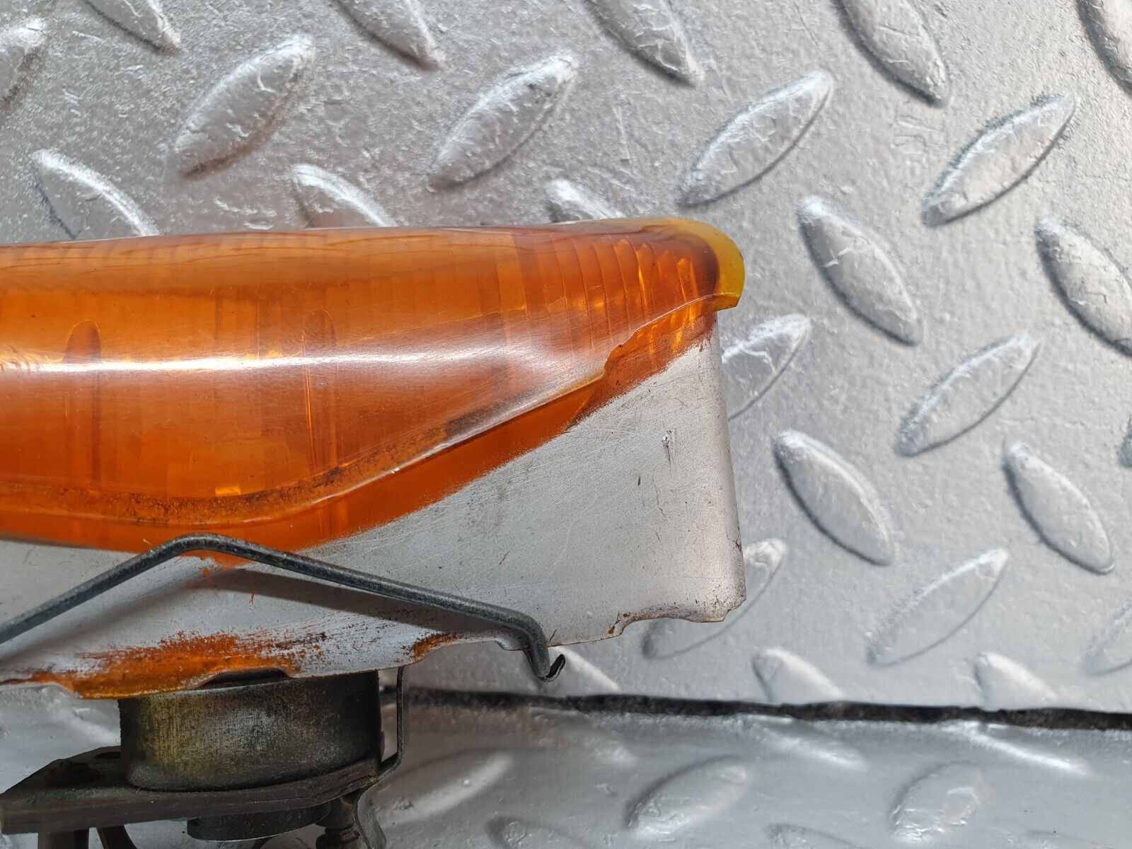 43283 Mercedes-Benz W108 280SE Headlight Indicator Light Left Side K3392