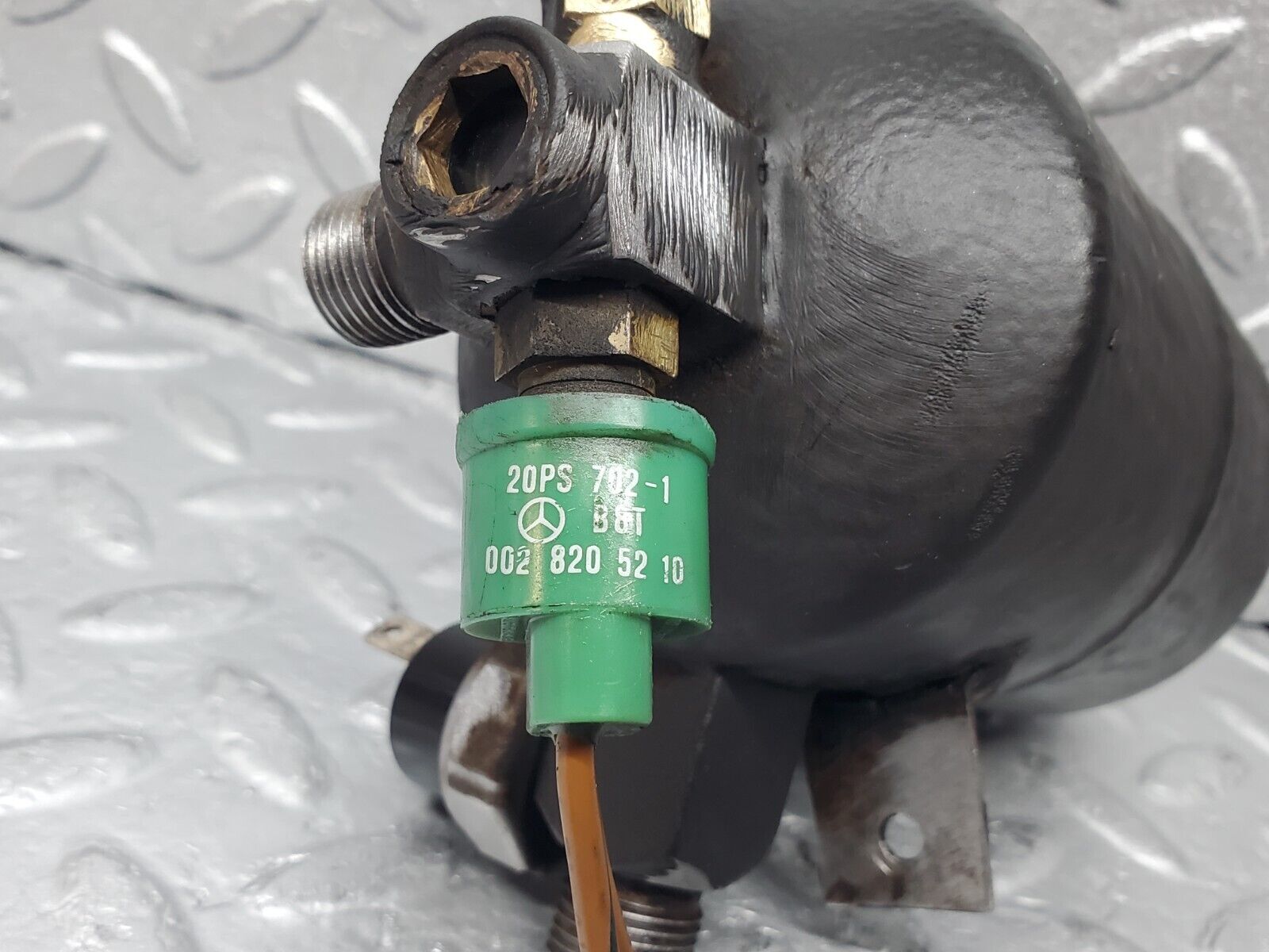 45837 Mercedes-Benz W126 420SE Air Conditioning Air Dryer 1248205910 002820521