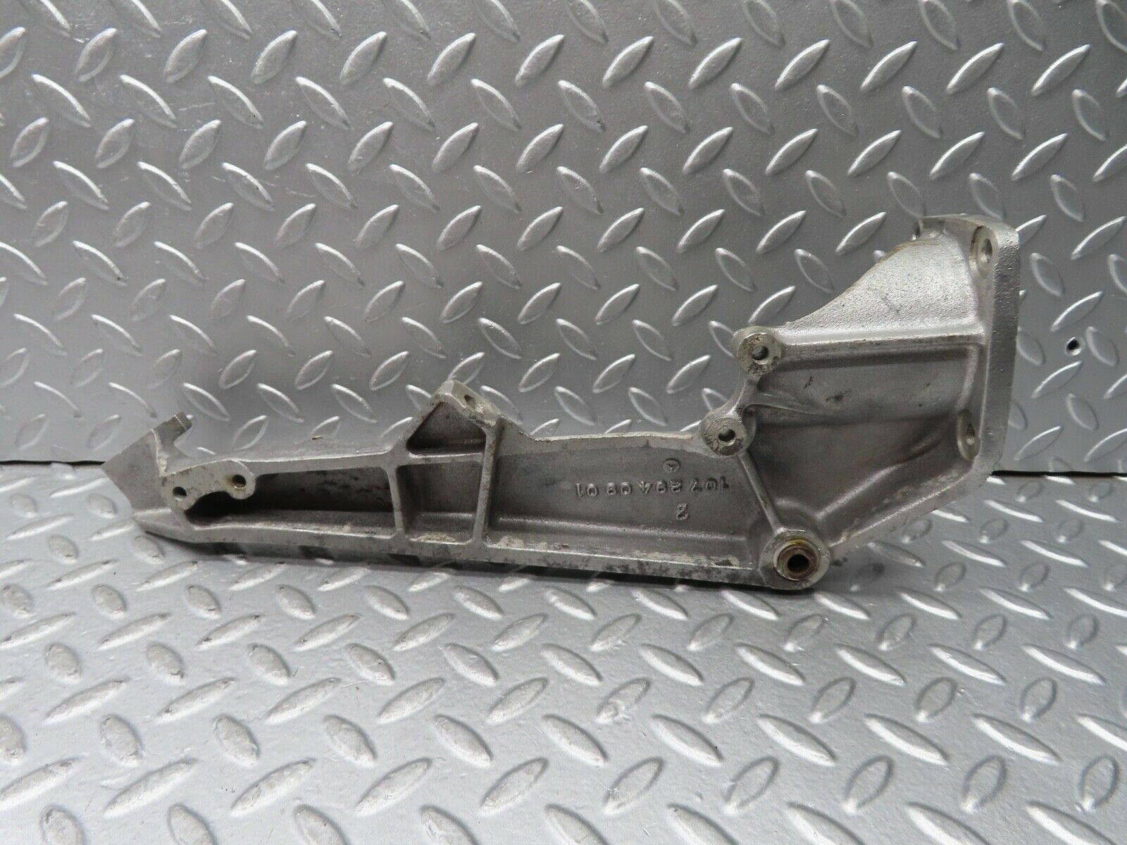 20600 Mercedes-Benz R107 450SL Brake Pedal Bracket 1072940901