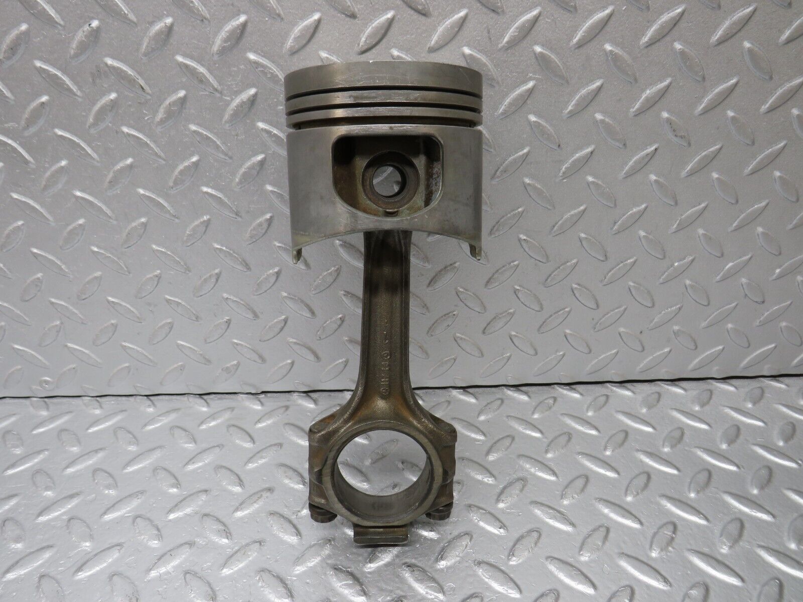 39306 Mercedes-Benz R107 500SL Piston With Connecting Rod 96,515mm