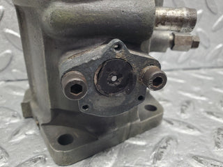 W112 throttle body valve used OEM