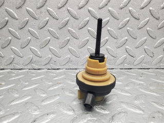 W124 Cabriolet automatic gearbox pressure valve used OEM