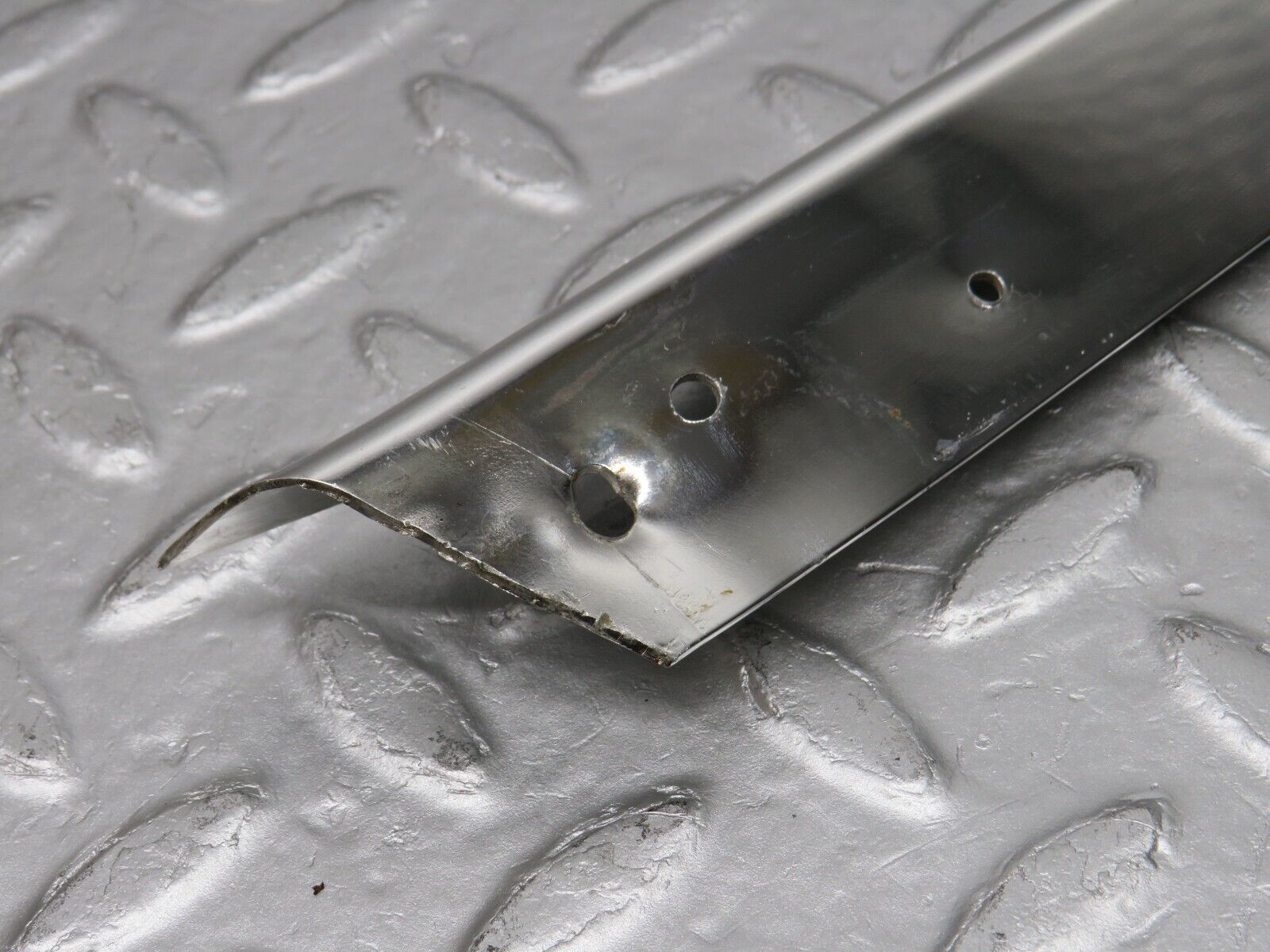 39109 Mercedes-Benz R107 500SL A Pillar Chrome Trim Left Side