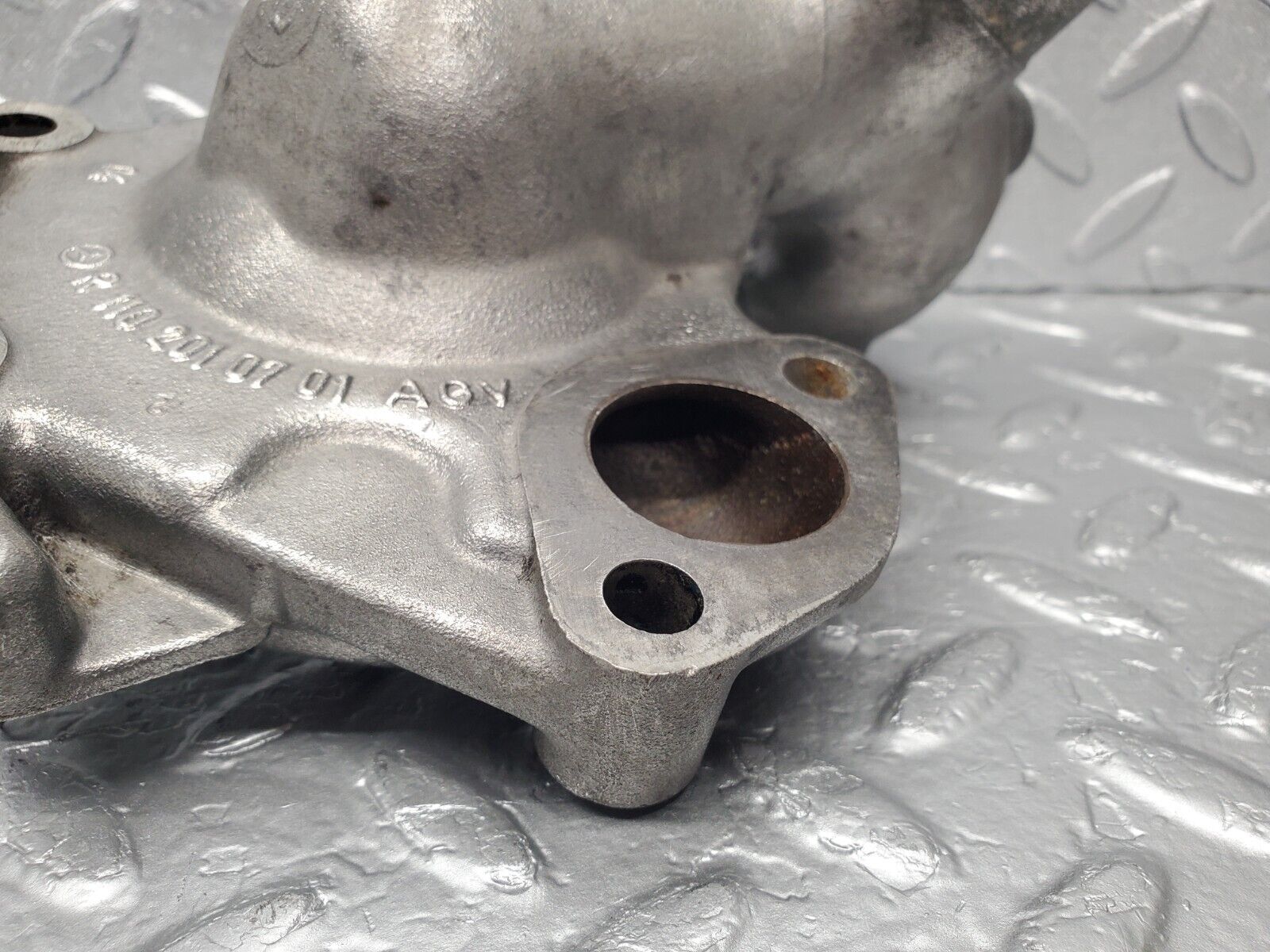 46593 Mercedes-Benz C123 280CE Coupe Water Pump Housing 1102010701