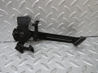 R107 SL front left seat holding mechanism used OEM