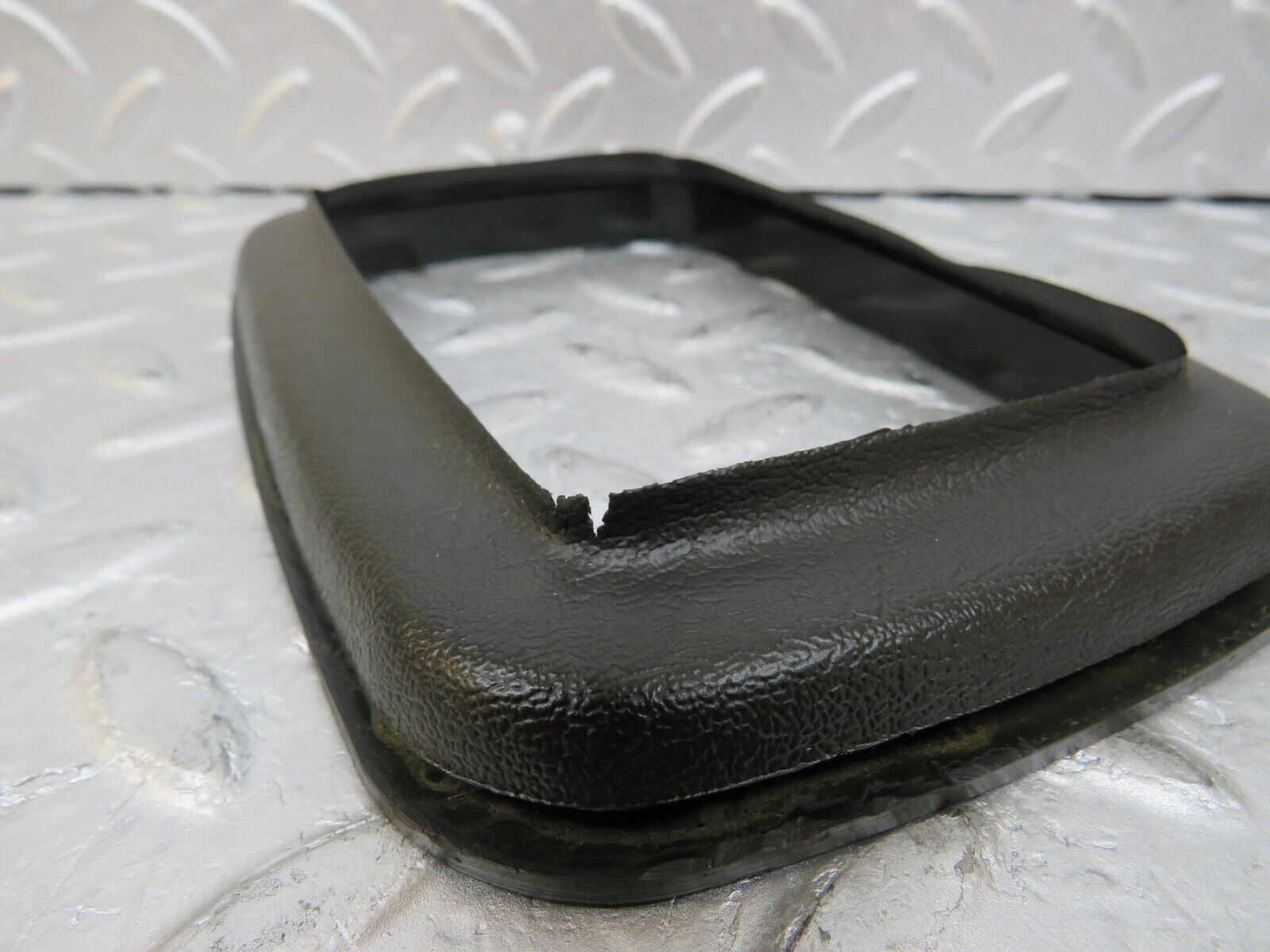 35400 Mercedes-Benz R107 280SL Gear Selector Surround Rubber 1232670197