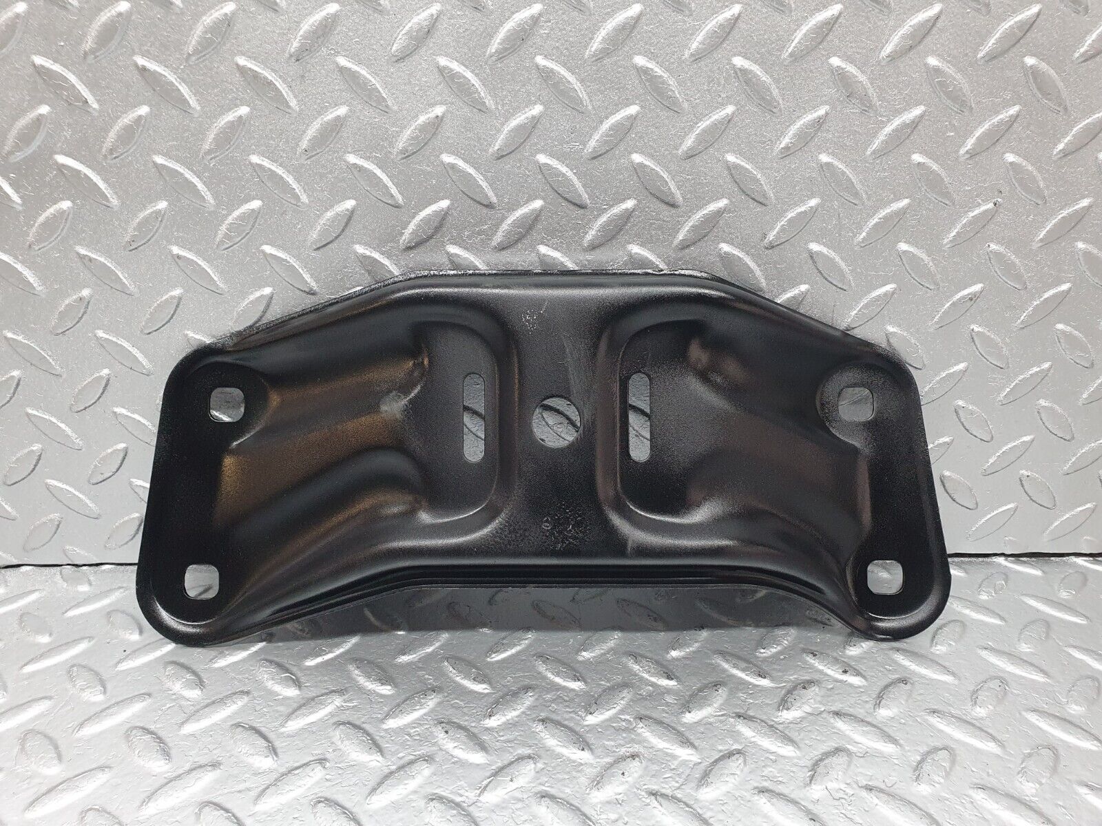 42717 Mercedes-Benz W201 190 2.0L Gearbox Mount Bracket