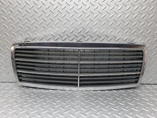 41801 Mercedes-Benz W202 C200 Bonnet Grill Chrome 2028880323