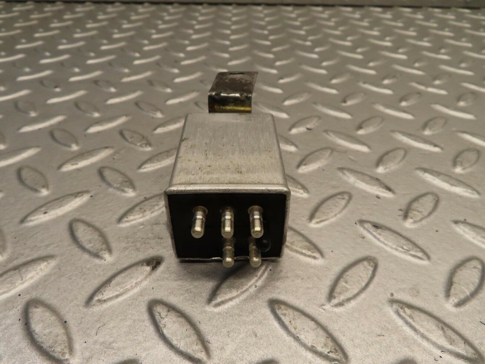 11805 Mercedes-Benz R107 450SL Heated Window Relay 1078200010