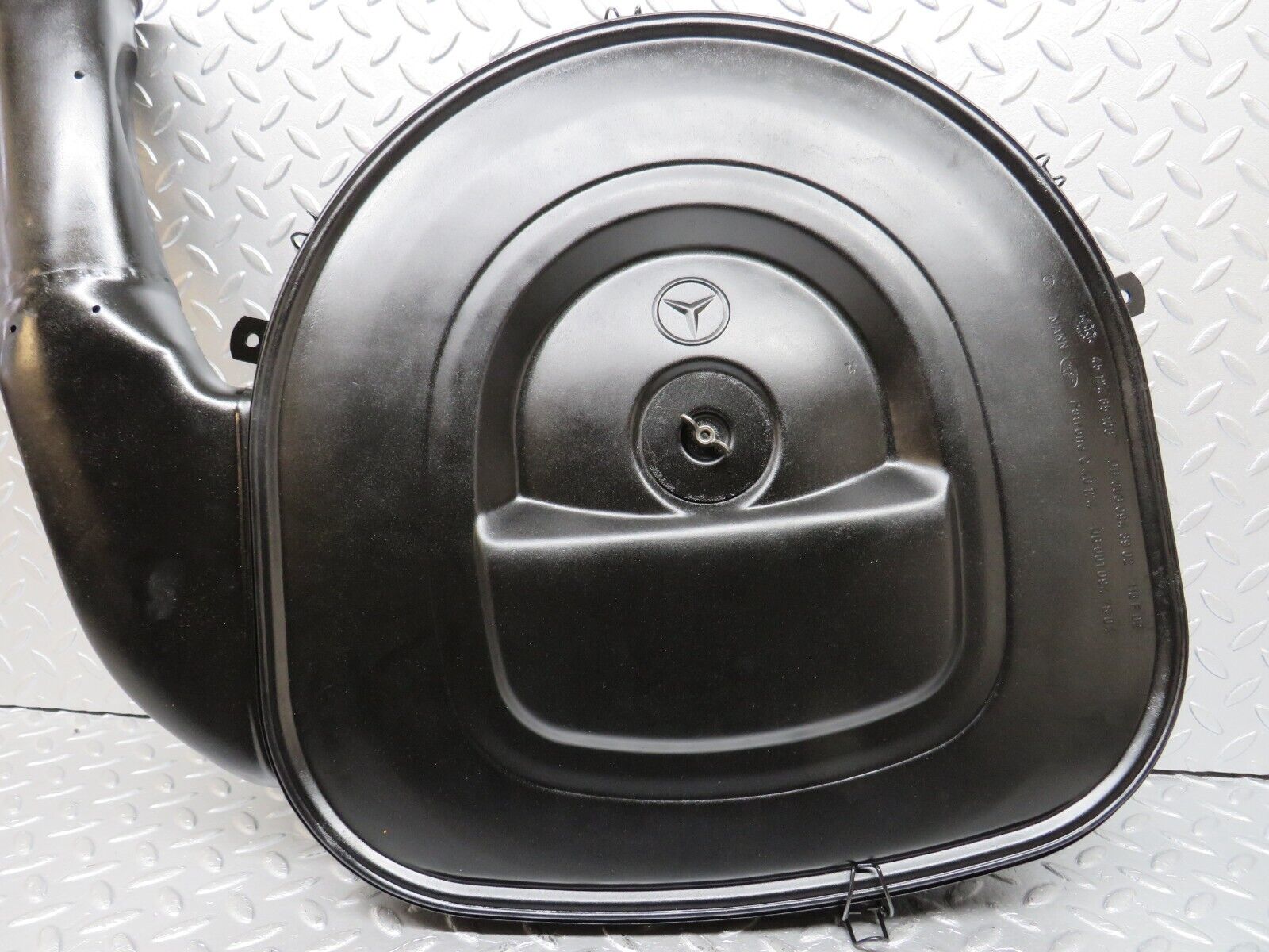 40101 Mercedes-Benz R107 350SL Air Filter Box Housing 0080948902