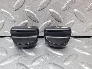 W126 heater control knob set used OEM